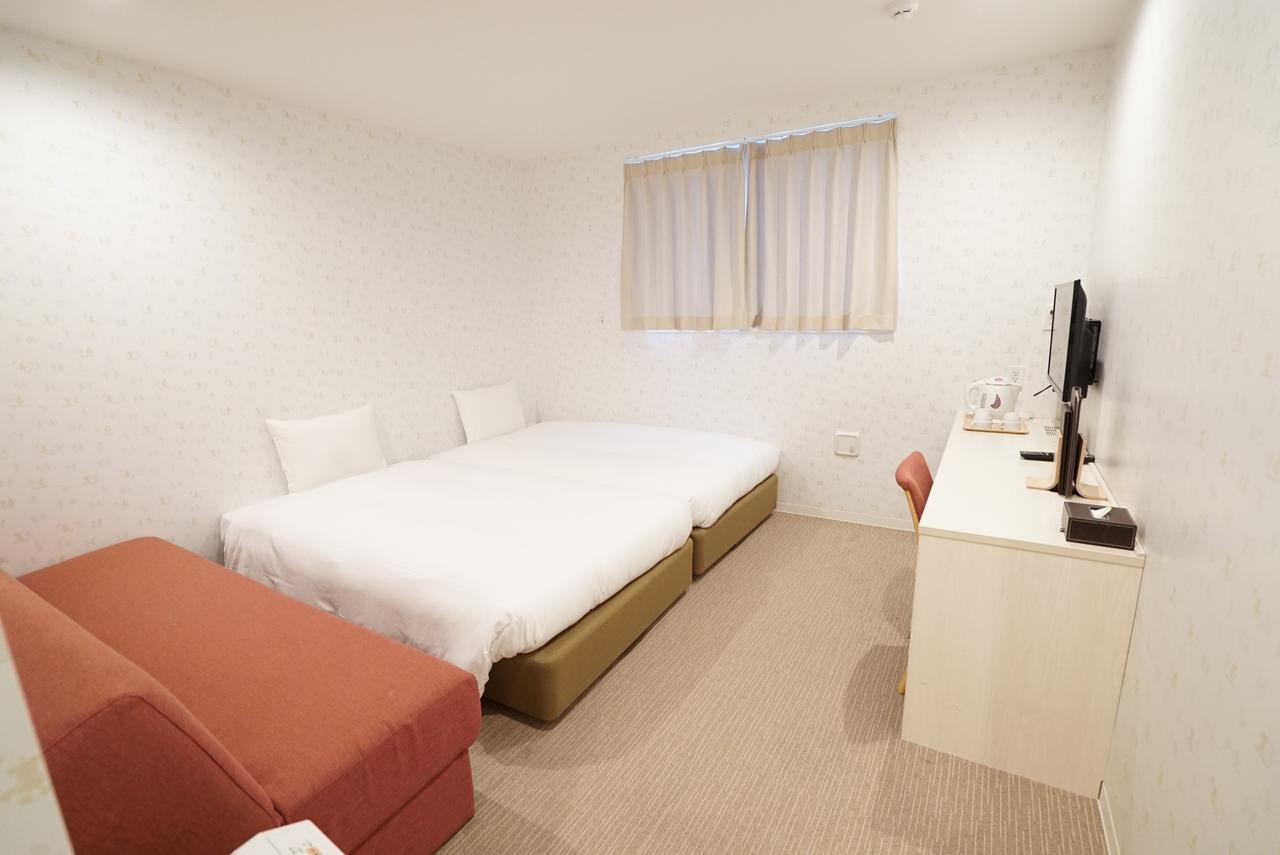 Cvs Bay Hotel New Building Urayasu Buitenkant foto
